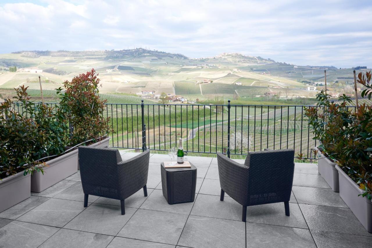 Agriturismo Cascina Sciulun Monforte D'Alba Eksteriør billede