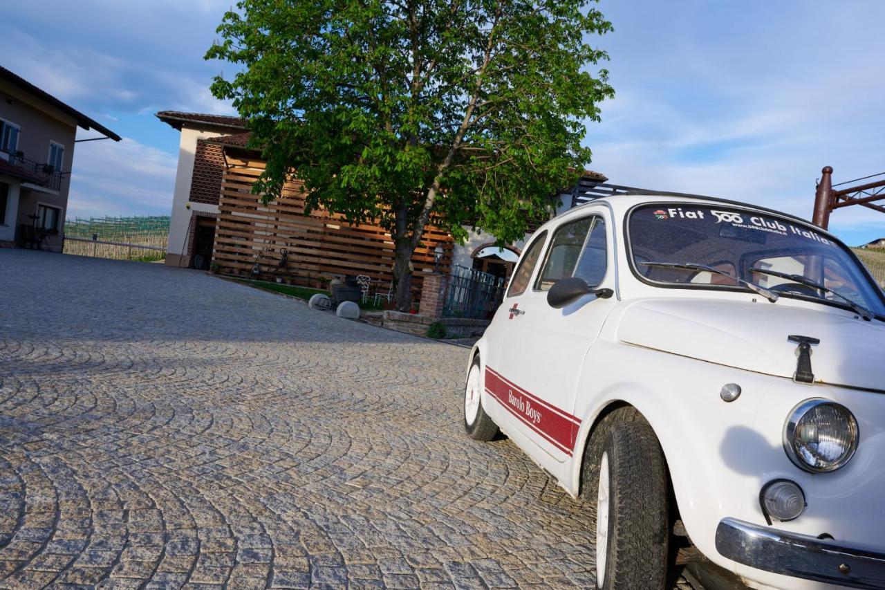 Agriturismo Cascina Sciulun Monforte D'Alba Eksteriør billede
